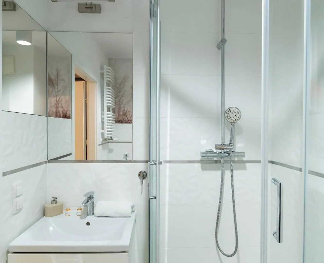 Nowoczesny Apartament 3City Przy Rzece W Gdansku Z Balkonem By Noclegi Renters